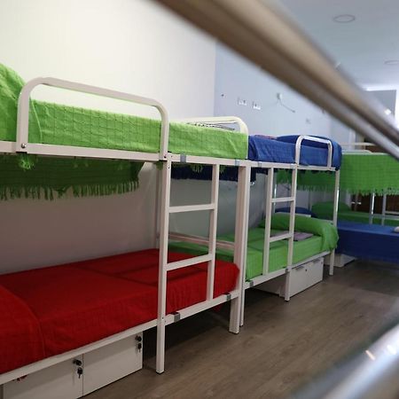 Albergue El Caminante Vandrarhem Portomarin Exteriör bild