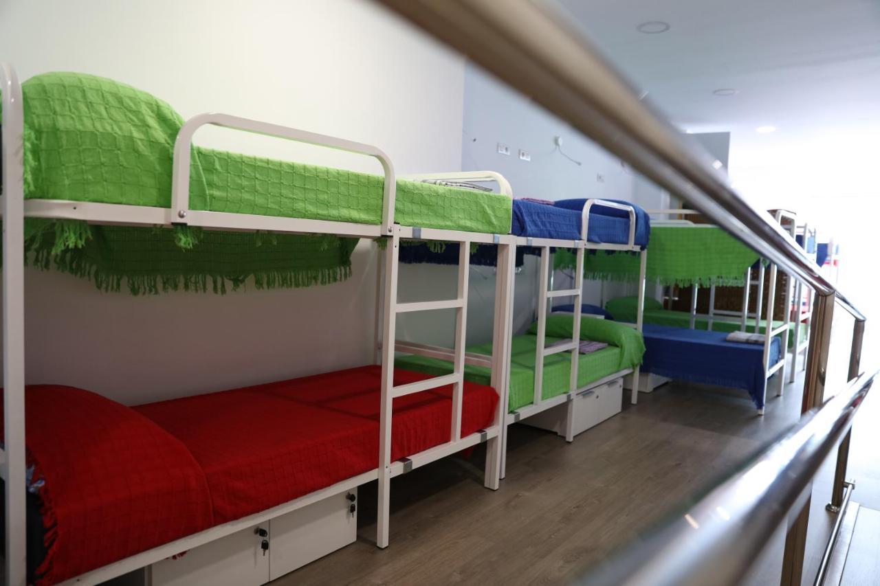 Albergue El Caminante Vandrarhem Portomarin Exteriör bild