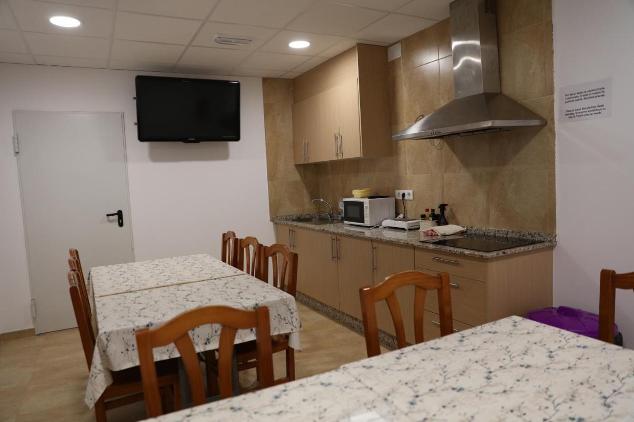 Albergue El Caminante Vandrarhem Portomarin Exteriör bild